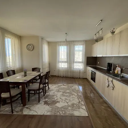 شقة Panorama View ساندانسكي